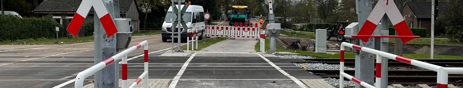 K 237 Radweg und Bahnübergang Osterbrock